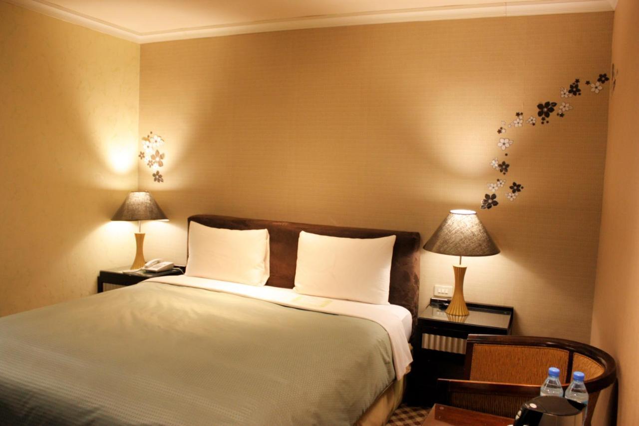 Astar Hotel Taipeh Exterior foto